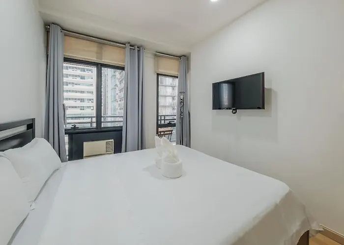 Apartment Free Parking At Gramercy With Big Tv And Fast Wifi